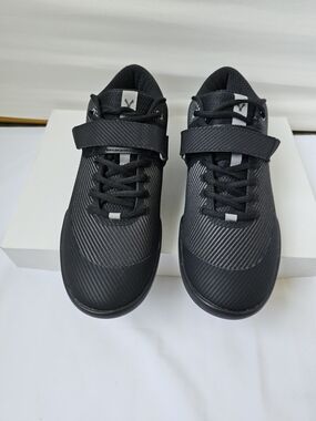 NWOT Velaasa Track & Field Throwing Shoes - Black/Silver (Size US Men's 11)